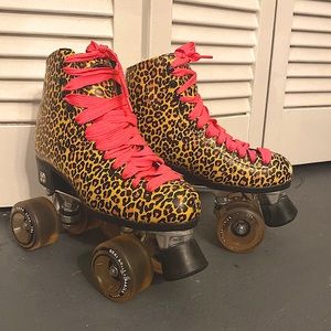 Moxie Roller Skates leopard Jungle 7